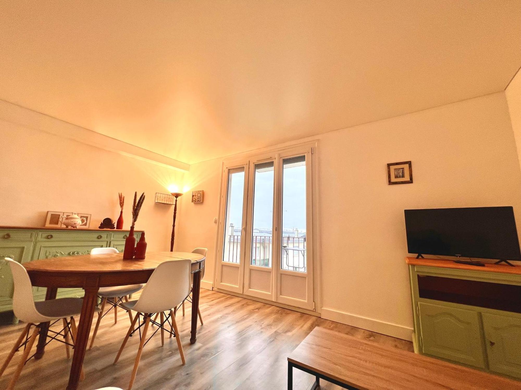 Appartement Proche Gare, 6 Voyageurs Et Stationnement Gratuit Reims Kültér fotó